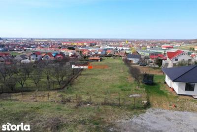 Teren de 5680 mp, în Iorga - 4