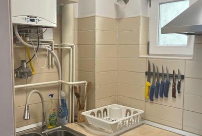 Casă cu 5 camere cu Teren 100 Mp în Domenii