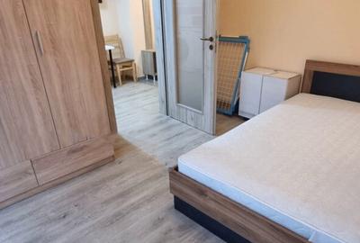 Oferim spre inchiriere apartament o camera - 1