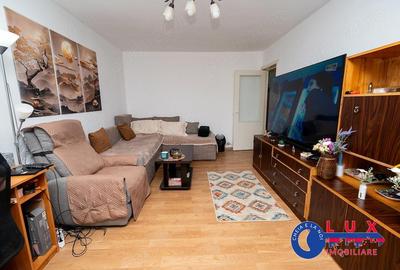 Apartament cu 2 camere decomandat în Babadag