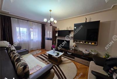 Apartament cu 3 camere decomandat, mobilat în Sud
