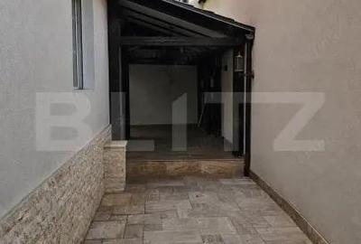 Casă cu Canalizare în Central - 2