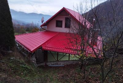 Casă cu 4 camere în Central - 2