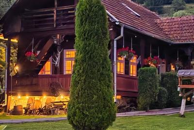 Casă cu 4 camere în Central - 2