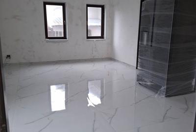 Casă cu 4 camere în Central - 11