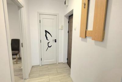 Apartament cu 2 camere decomandat în Cornișa - 3