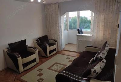 Apartament cu 2 camere semidecomandat în Girocului