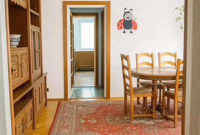 Apartament cochet cu 3 camere