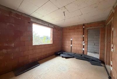 Casa individuala 4 camere, 120mp utili, 405mp teren in Utvin - 11