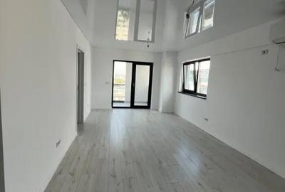 Apartament cu 3 camere decomandat în Nicolina - 18