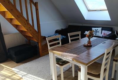Apartament cu 3 camere semidecomandat, mobilat în Florești