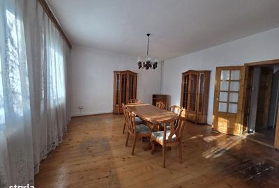 Casă cu 4 camere cu Teren 335 Mp în Funcționarilor - 10