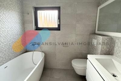 Duplex de inchiriat 110mp + 140mp curte,  5 camere - Europa Duplex de inchiriat 110mp + 140mp curte,  5 camere - Europa - 12