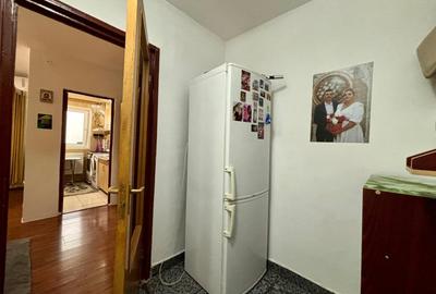 Garsoniera | Bloc mixt | 10 minute metrou 1 Decembrie - 3