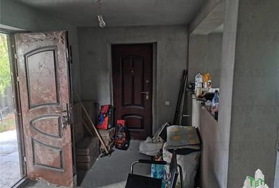 Casa+garaj, constructie la gri, in Sabareni,  teren 440mp - 11