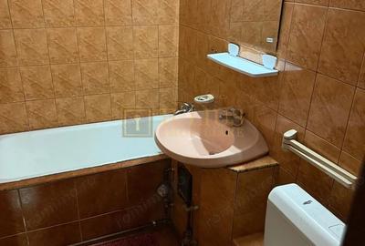 Apartament cu 3 camere decomandat, mobilat în Lunei - 14