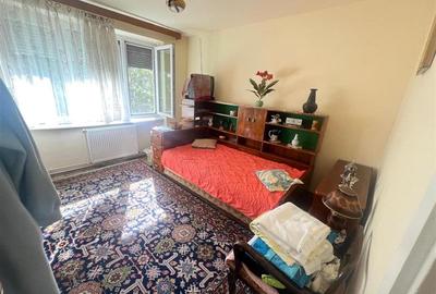 Apartament cu 2 camere semidecomandat în Tipografilor