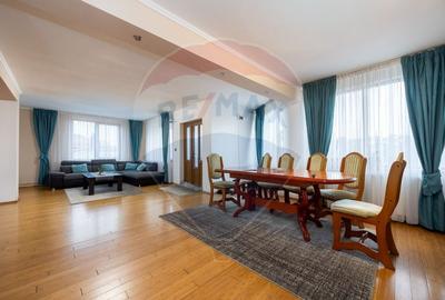 Casă individuală cu garaj și curte, 148 mp utili, zonă de case - 2