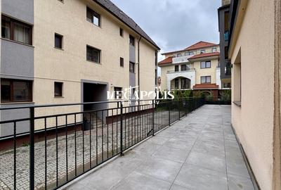 Apartament cu 3 camere în Tractorul - 19