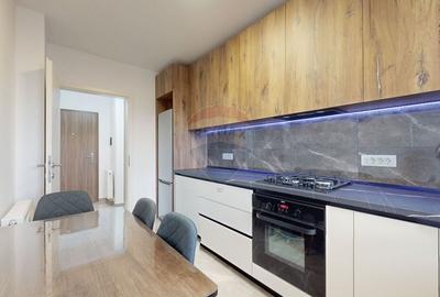 Apartament cu 2 camere decomandat în Tractorul - 2