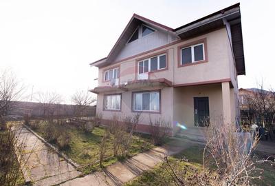 Casă cu 7 camere cu Teren 466 Mp în Singureni - 31