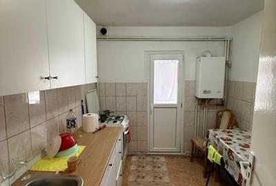 Apartament cu 3 camere decomandat în Păcurari - 2