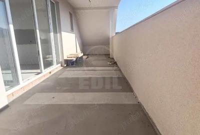 Apartament cu 3 camere semidecomandat în Sud - 1
