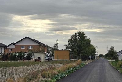 Spațiu comercial, în Săbăreni