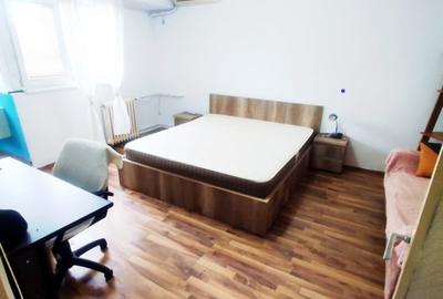 Garsonieră decomandată în Militari