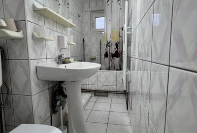 Apartament cu 2 camere semidecomandat, mobilat în P-ța Doina - 8