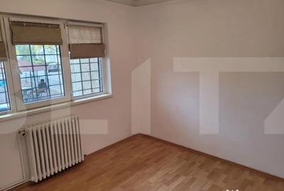 Apartament cu 4 camere decomandat în Podgoria