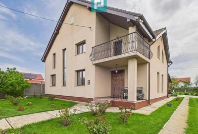 Vila cu 6 camere ?i teren generos in ?agu - 1