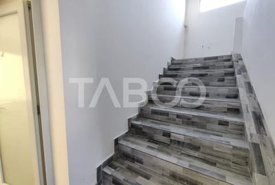 Spatiu comercial cu vitrina pe 3 niveluri cu suprafata utila de 915mp - 9