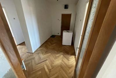 Apartament cu 3 camere decomandat în Cetate - 4