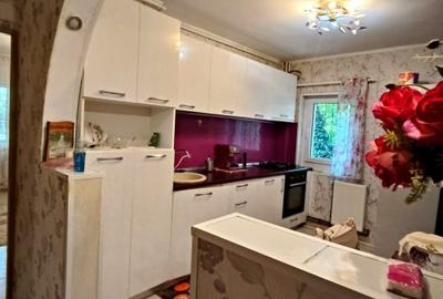 APARTAMENT 3 CAMERE DECOMANDAT  FIZICIENILOR -SURAIA - 1