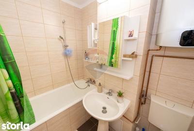 Apartament cu 3 camere, mobilat în Tei - 18