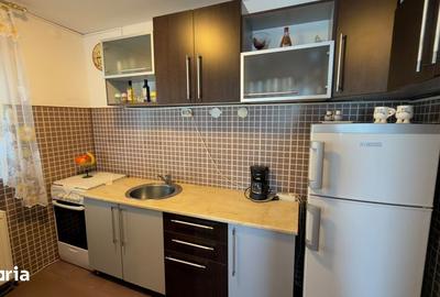 Casă cu 6 camere cu Teren 2000 Mp în Baciu - 3