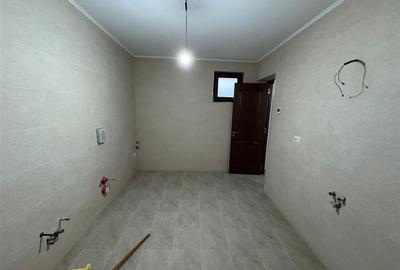 Vila deosebita Parter + Mansarda de vanzare in Odobesti - 18
