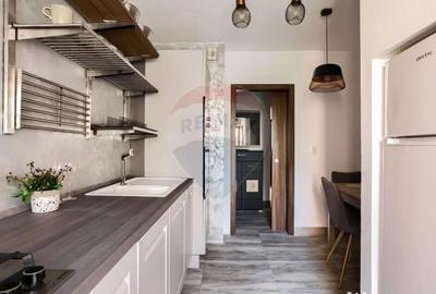 Apartament cu 3 camere decomandat în Intim - 13