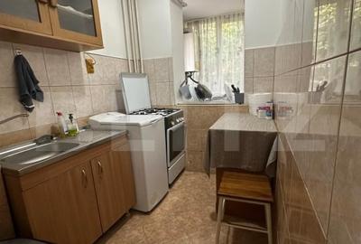 Apartament cu o camera de vanzare - zona Tudor, etaj 1 din 4 - 4