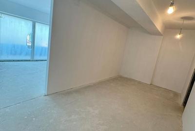 Apartament cu 5 camere semidecomandat în Polonă - 10