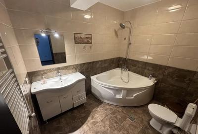 Apartament cu 2 camere decomandat, mobilat în Energia - 2