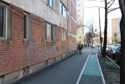 Apartament cu 5 camere semidecomandat, mobilat în Central - 17