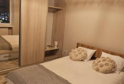Apartament cu 2 camere decomandat, mobilat în Universitate