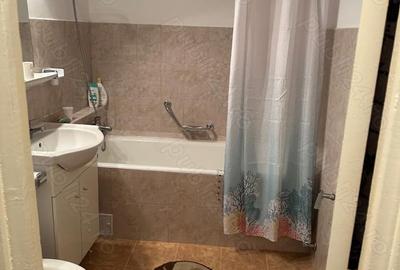 Apartament cu 4 camere decomandat în Central - 2