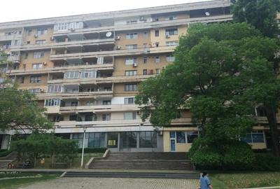 Spațiu comercial, 612.39 mp în Central