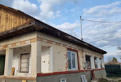 Casă cu 2 camere cu Teren 1200 Mp în Sălciile - 9