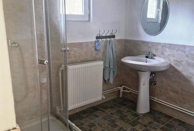 Casă cu 5 camere cu Teren 569 Mp în Central - 8