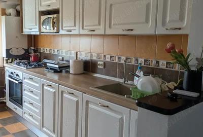 VIND APARTAMENT CU 3 CAM. situat la etajul 4 4 in zona Parcului Ora?elul Copiilor din Slobozia, jud. - 9