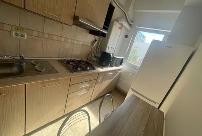 Apartament cu 3 camere decomandat în Roșu - 8